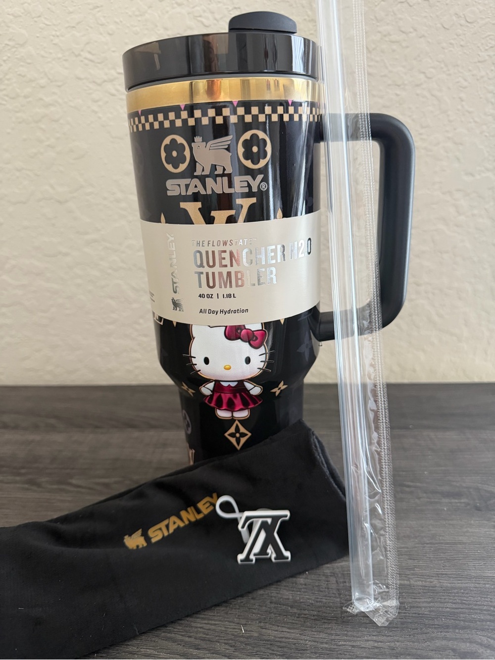 Hello Kitty Black 40oz Tumbler with Luxury Gift Packaging & Accessories